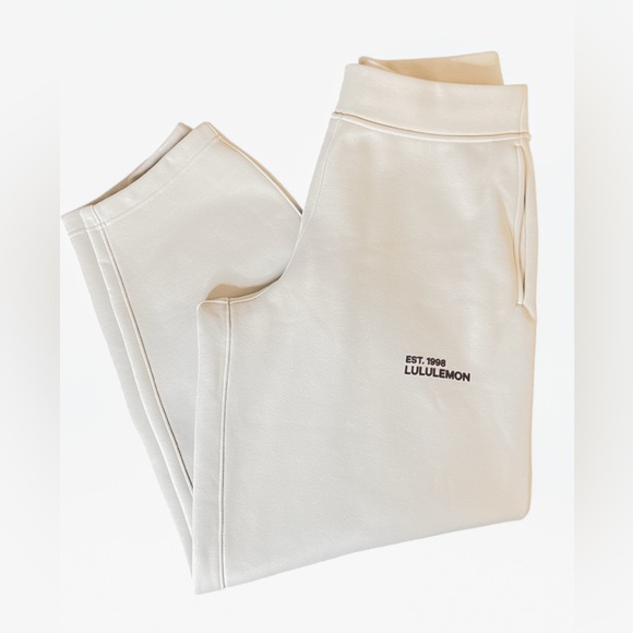 Heavyweight Fleece Lululemon Sweatpants - Picture 2 of 5